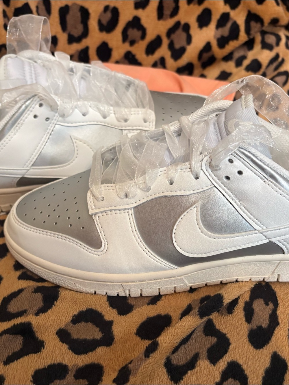 Nike Dunk Lows Womens size 9 Silver and White Lace Shoe Strings Brand New